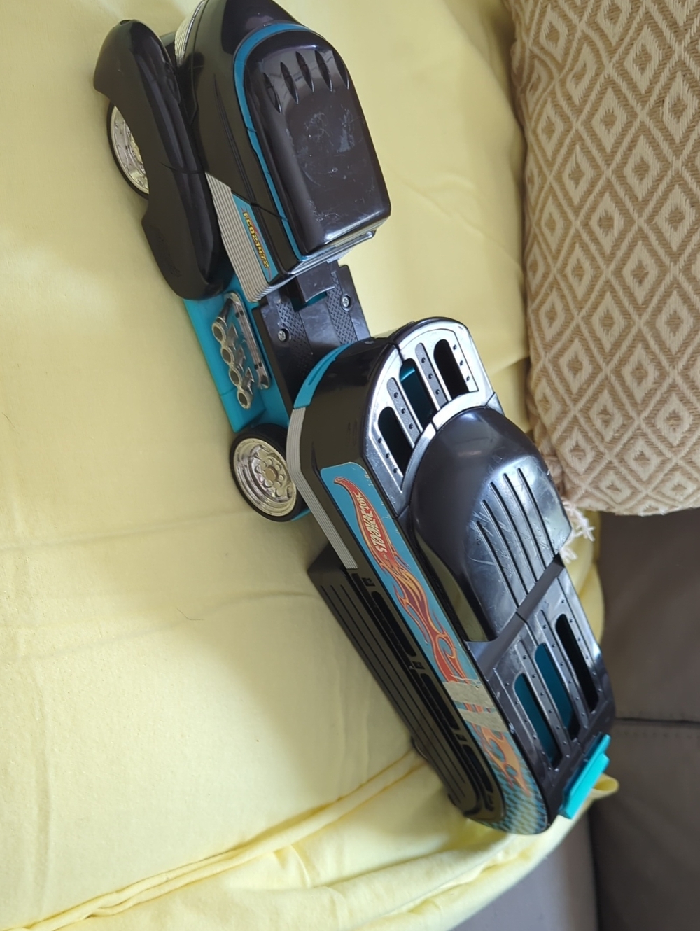 Hot wheels Car Carrier Used